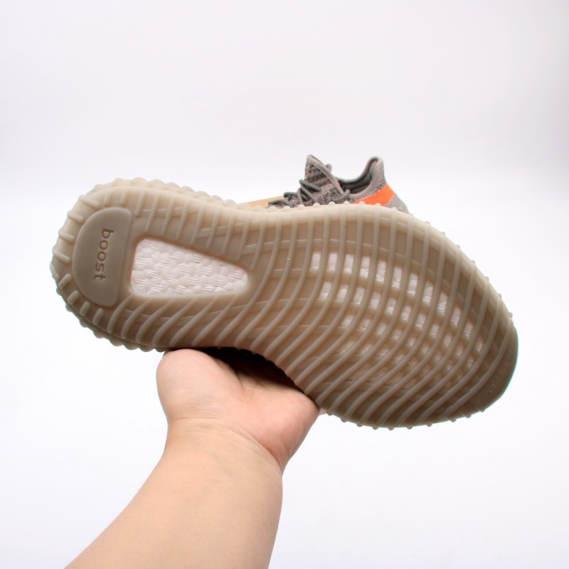 Yeezy Boost 350 V2 Beluga