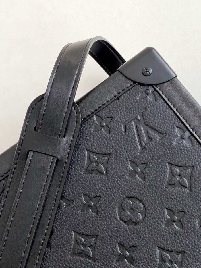 Louis Vuitton Bag M55700