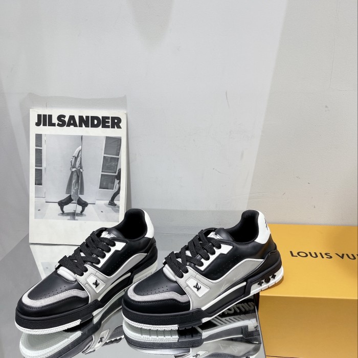 Louis Vuitton Trainer sports shoes 48