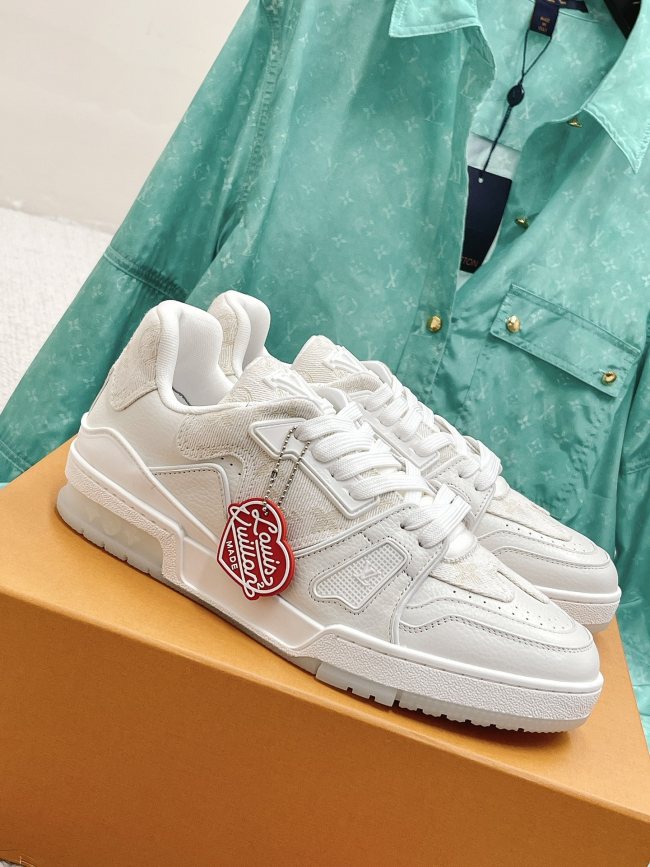 Louis Vuitton Trainer sports shoes 27