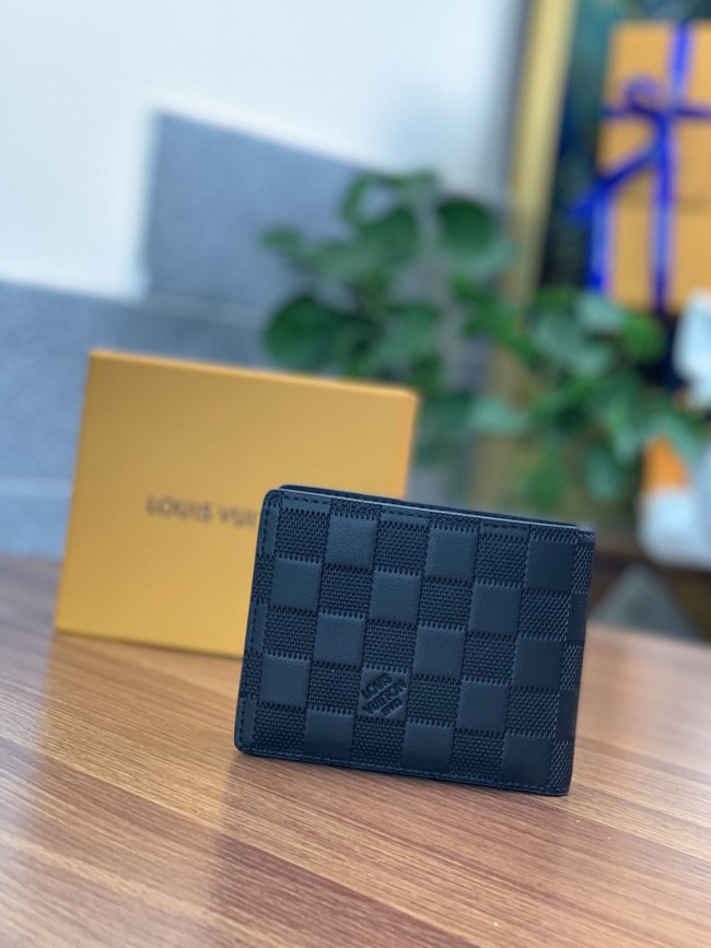 N63124 Wallet Short Clip Size: 11.5X9cm. 1