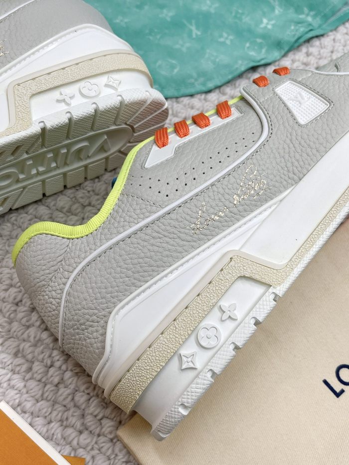 Louis Vuitton Trainer sports shoes 25