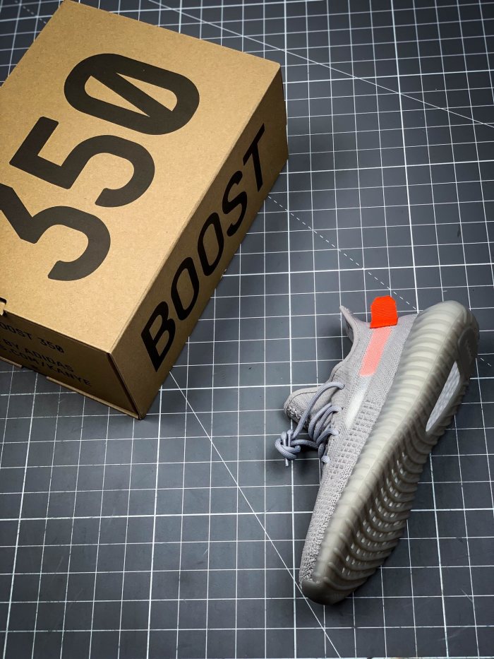 Yeezy 350 Boost V2 “Tail Light”