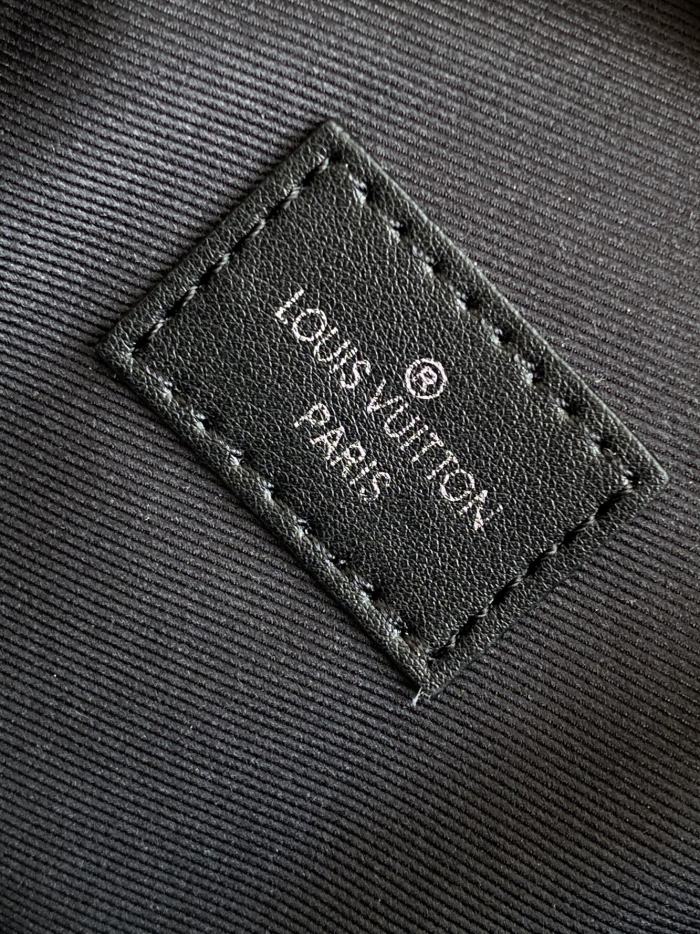 Louis Vuitton Bag M55700