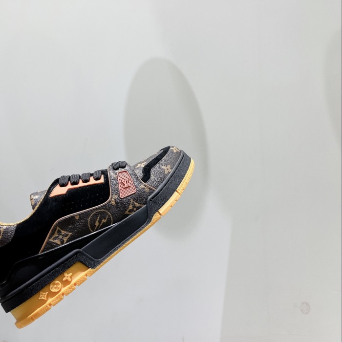 Louis Vuitton Trainer sports shoes 43