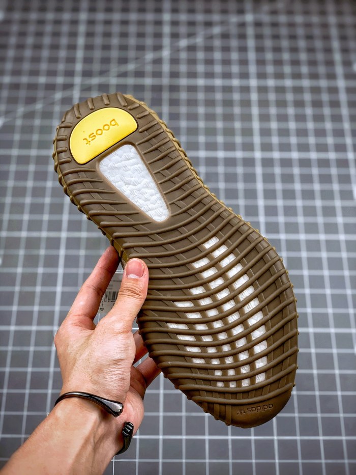 Yeezy 350 Boost V2 “Earth”