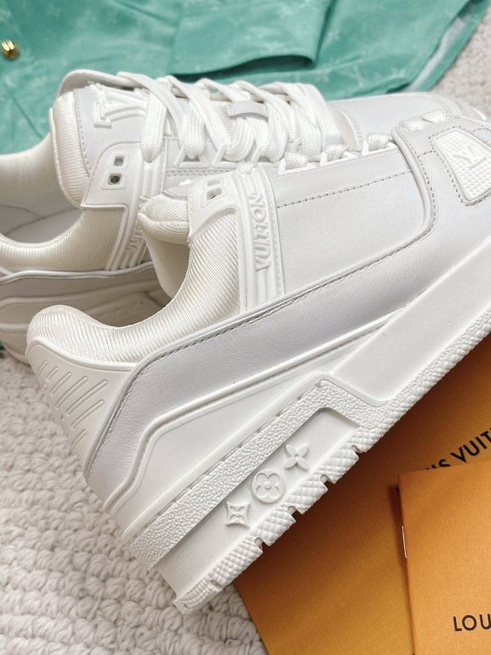 Louis Vuitton Trainer sports shoes 21