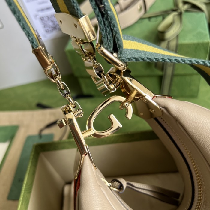 699409 Gucci Attache Small Shoulder Bag Size 23*22*5