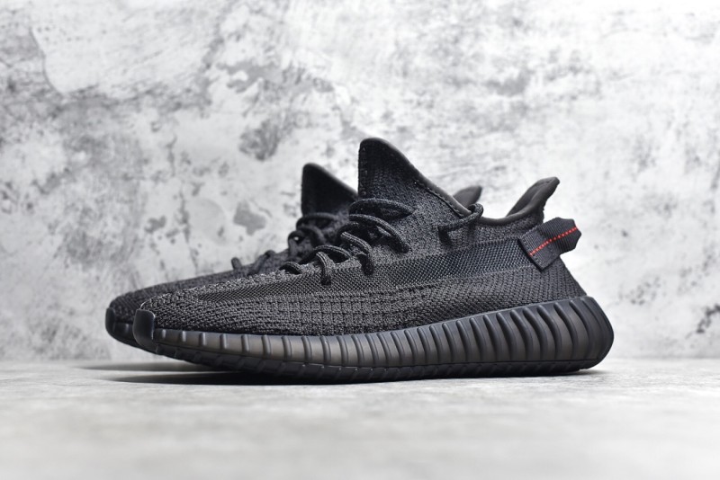 Yeezy Boost 350 V2 Black REFlECTIVE