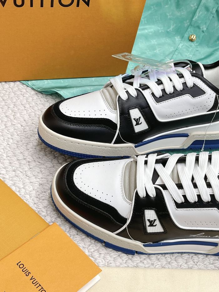 Louis Vuitton Trainer sports shoes 24