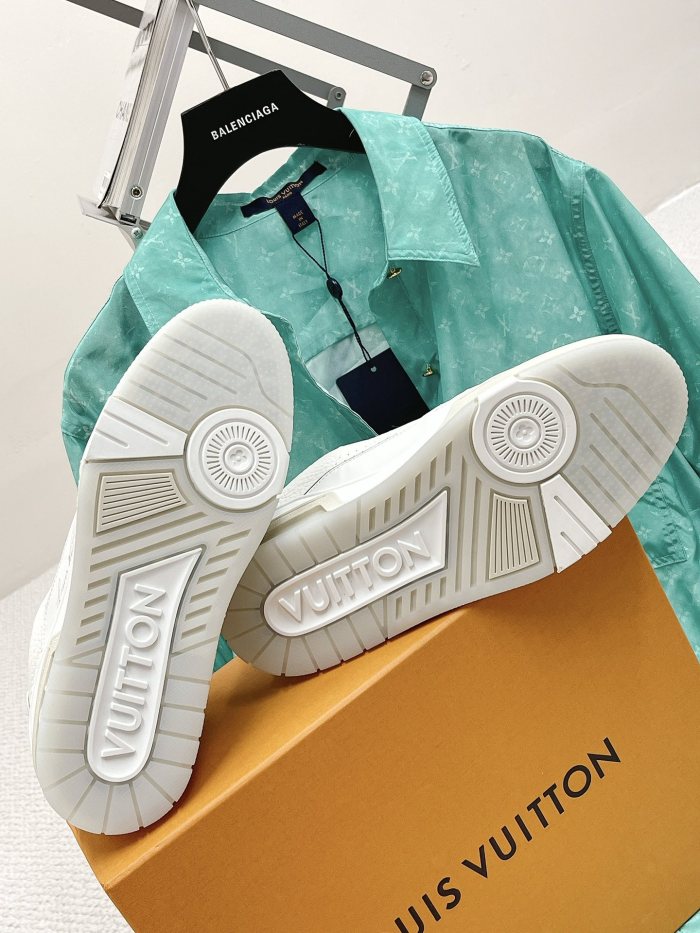 Louis Vuitton Trainer sports shoes 13
