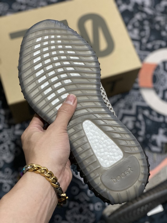 Yeezy 350V2 Ash Stone