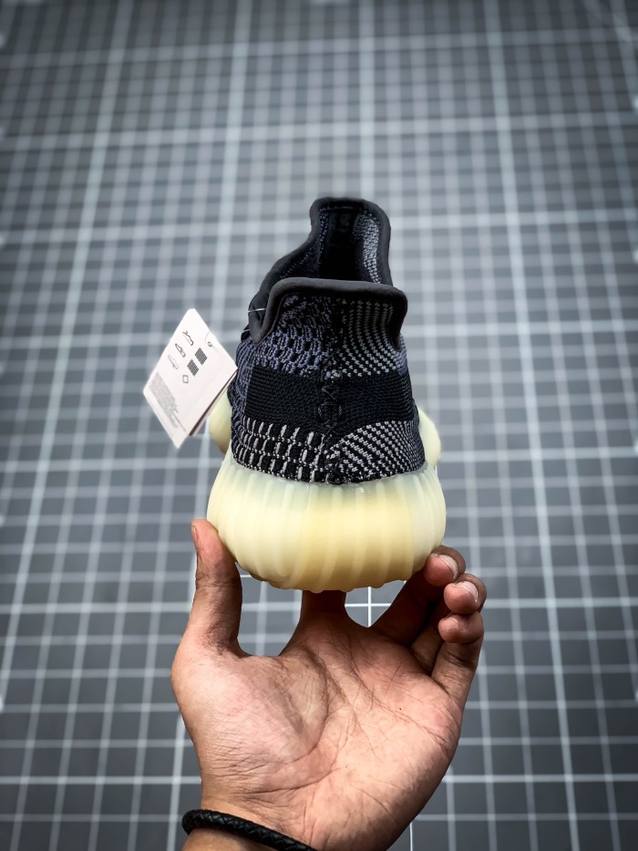 Yeezy Boost 350 V2 （Oreo）Carbon