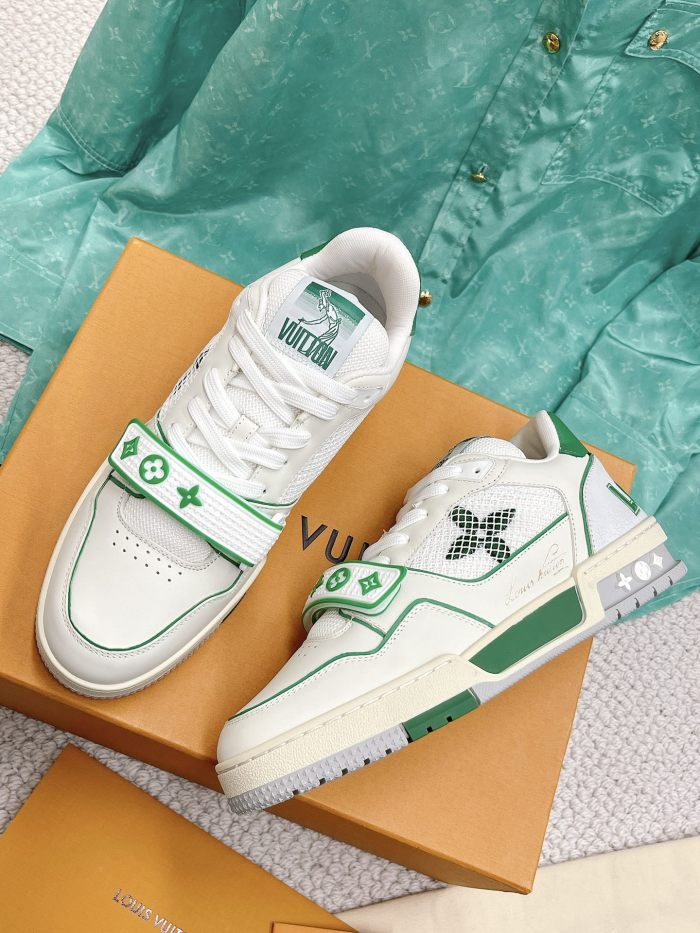 Louis Vuitton Trainer sports shoes 30