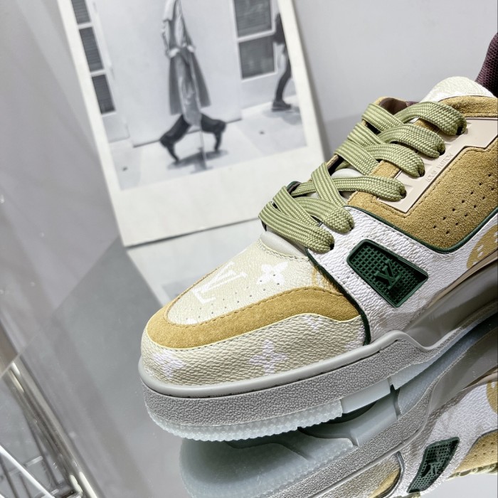 Louis Vuitton Trainer sports shoes 44