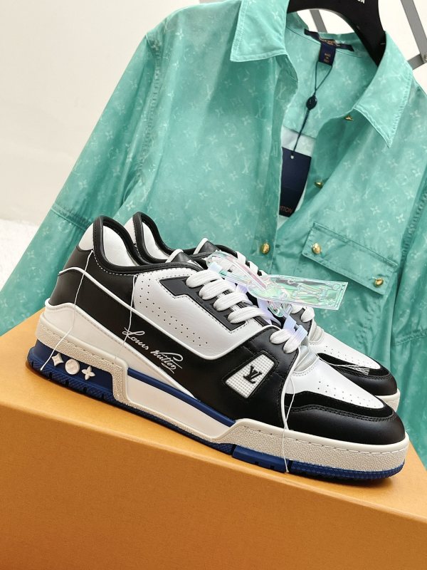 Louis Vuitton Trainer sports shoes 24