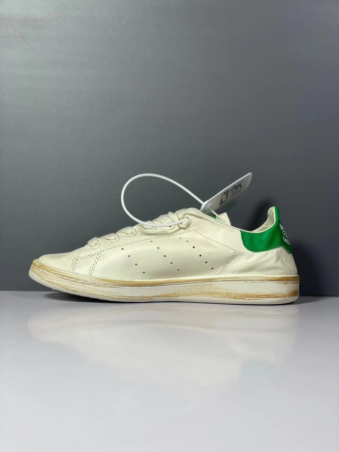 Adidas Handball Spezial Old version with beige and green tail