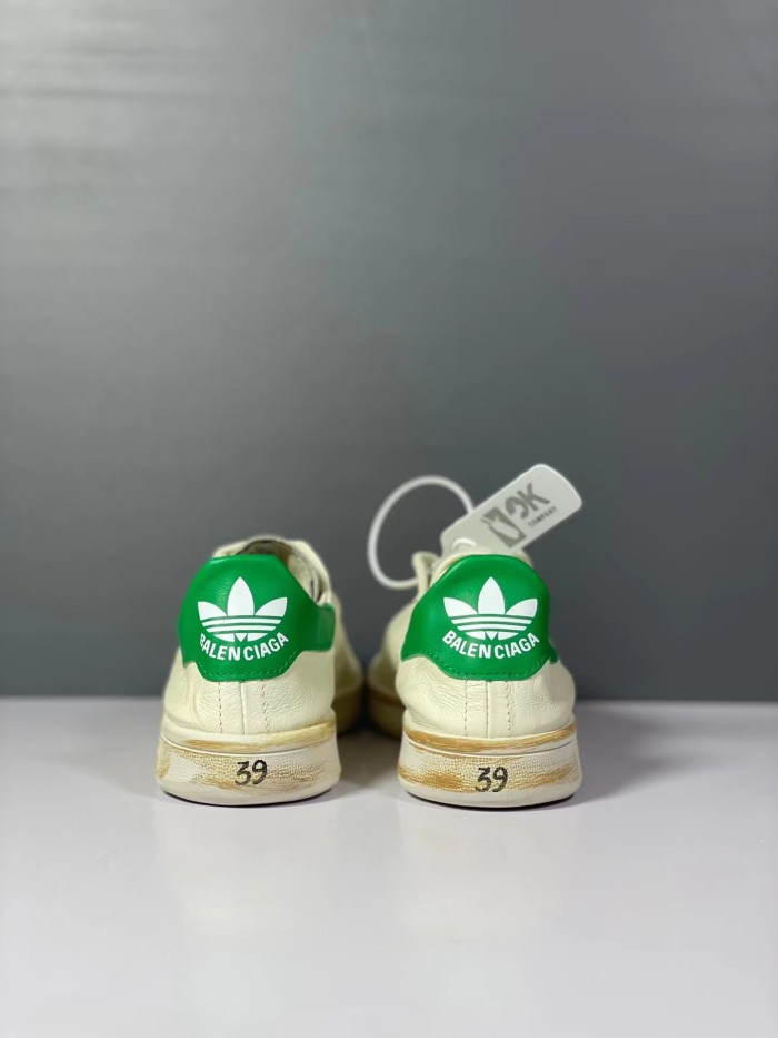 Adidas Handball Spezial Old version with beige and green tail