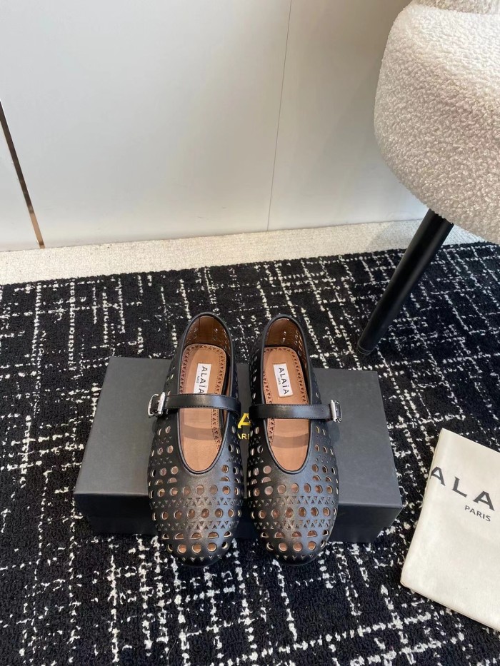 alaia Hole genuine leather black