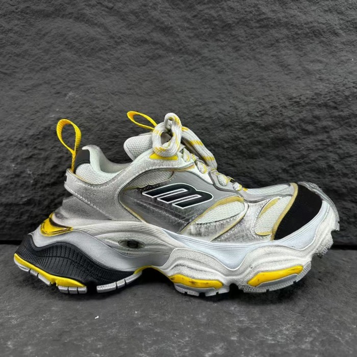 Balenciaga White Yellow sports shoes