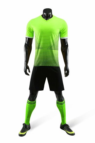 D8821 Green Blank Soccer Training Jersey and Shorts