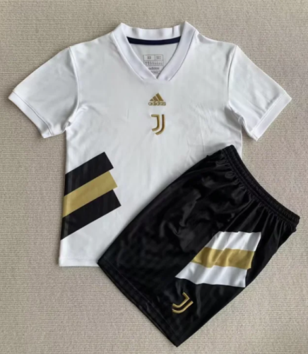 Youth Uniform Kids Kit 2023-2024 Juventus Icon White Soccer Jersey Shorts