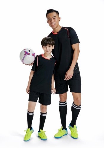 D8818 Black Youth Set Adult Uniform Blank Soccer Training Jersey and Shorts