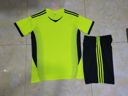 #812 Light Green Soccer Training Uniforms Blank Jersey and Shorts