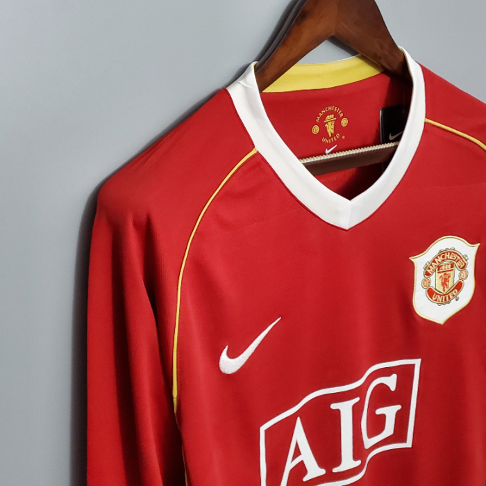 Retro Jersey 2006-2007 Manchester United Long Sleeve Home Red Soccer Jersey