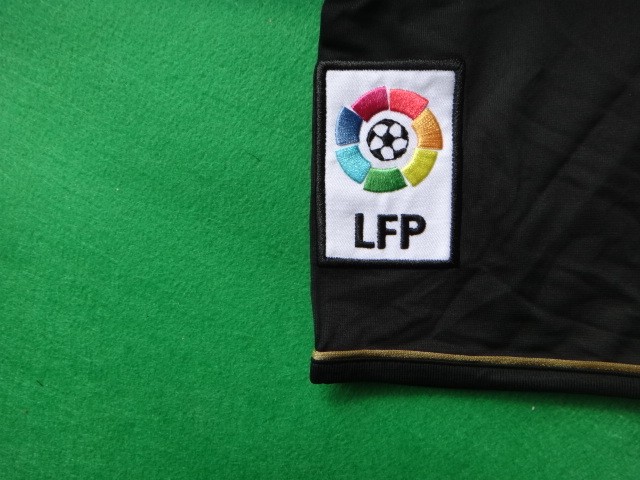 with LFP Patch Retro Jersey 2011-2012 Real Madrid Away Black Soccer Jersey Vintage Football Shirt
