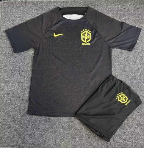 Adult Uniform 2022-2023 Brazil Black Soccer Training Jersey Shorts