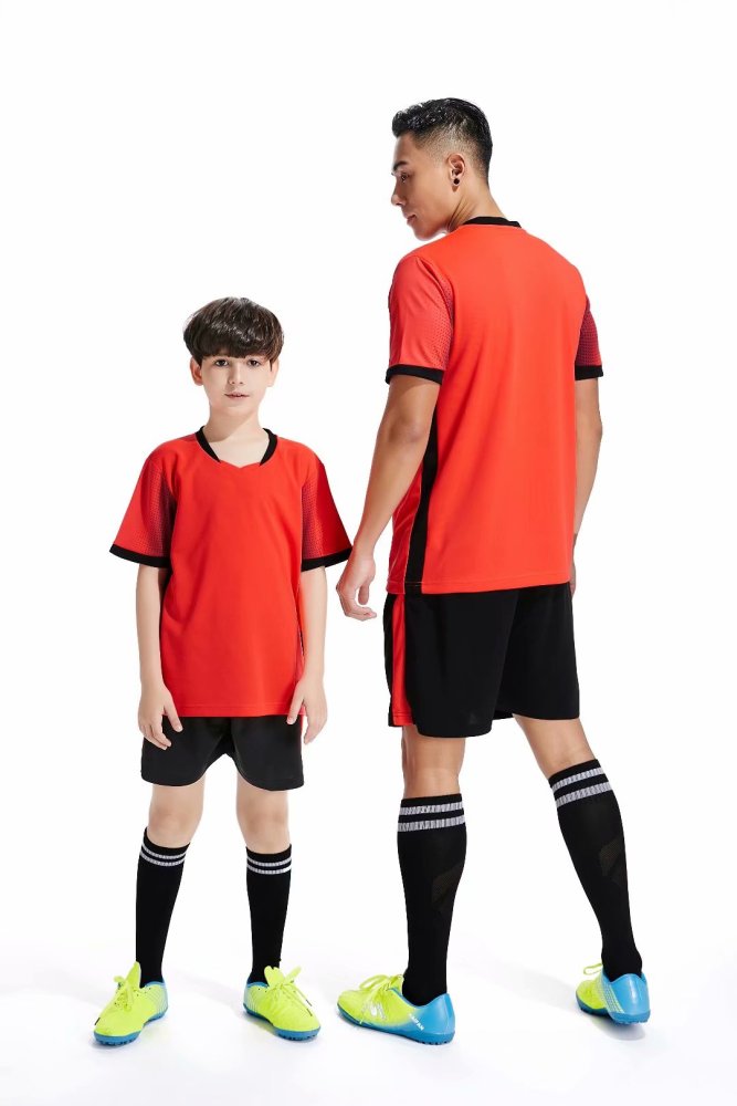 D8820 Red Blank Youth Adult Soccer Training Jersey and Shorts