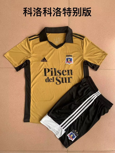 Adult Uniform 2023-2024 Colo-Colo Special Gold Soccer Jersey Shorts