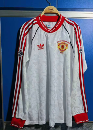 with Patch Long Sleeve Retro Jersey Manchester United 1991 WINNERS CUP FINAL Vintage Soccer Jersey