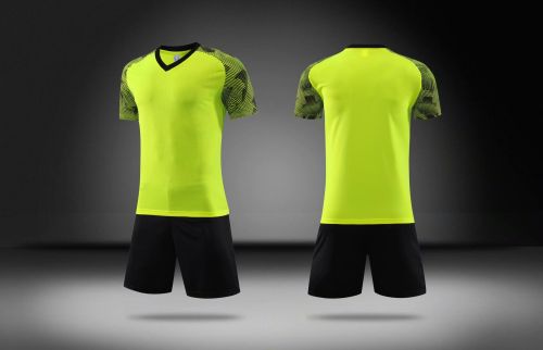 LKS070118  Green Tracking Suit Soccer Jersey Shorts