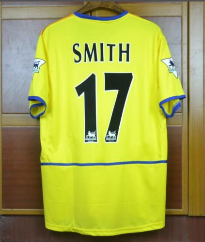 Retro Jersey 2002-2003 Leeds Away SMITH 17 Yellow Soccer Jersey