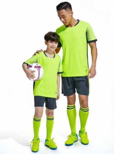 D8820 Green Blank Youth Adult Soccer Training Jersey and Shorts