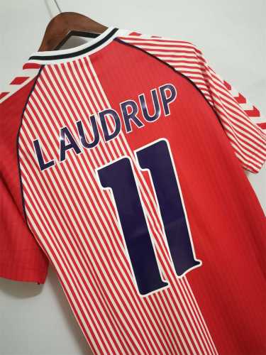 Retro Jersey 1986 Denmark LAUDRUP 11 Home Soccer Jersey