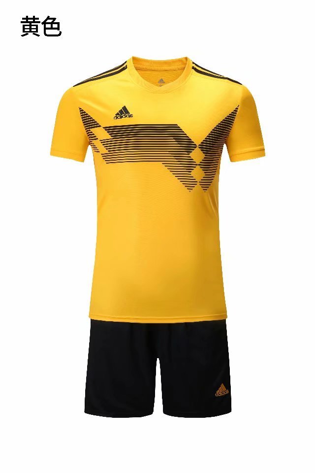 #813 Yellow Soccer Training Uniform Adult Jersey and Shorts
