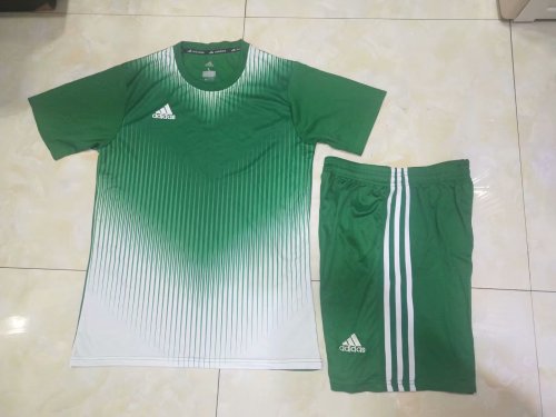 #816 Green/White Soccer Training Uniform Jersey and Shorts