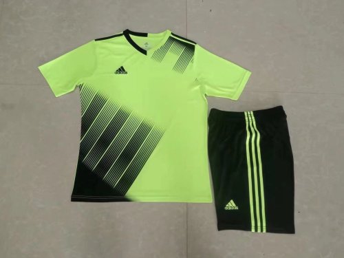 M8620 Green Blank Soccer Training Jersey Shorts DIY Cutoms Uniform