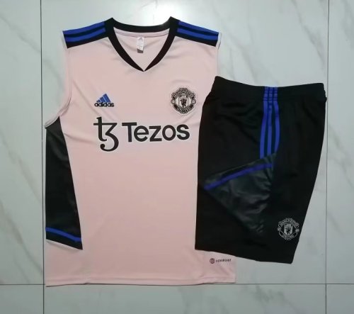 Adult Uniform 2023-2024 Manchester United Pink Soccer Training Jersey Shorts