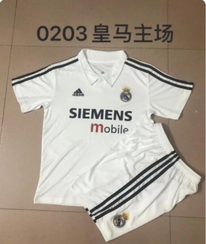 Adult Uniform Retro Jersey 2002-2003 Real Madrid Home Soccer Jersey Shorts