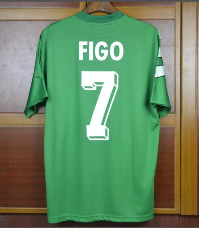Retro Jersey 1994-1995 Sporting Lisbon Home FIGO 7 Green Soccer Jersey