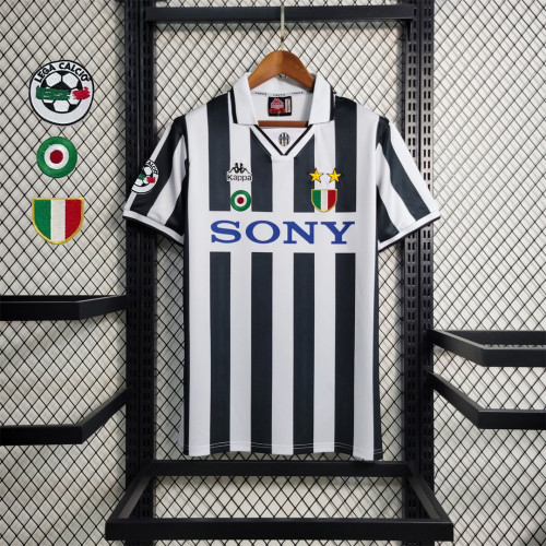 with Serie A+Coppa Italia+Scudetto Badge Retro Jersey Juventus 1995-1997 Home Vintage Soccer Jersey