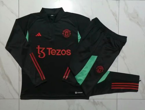 2023-2024 Manchester United Black Soccer Training Sweater and Pants