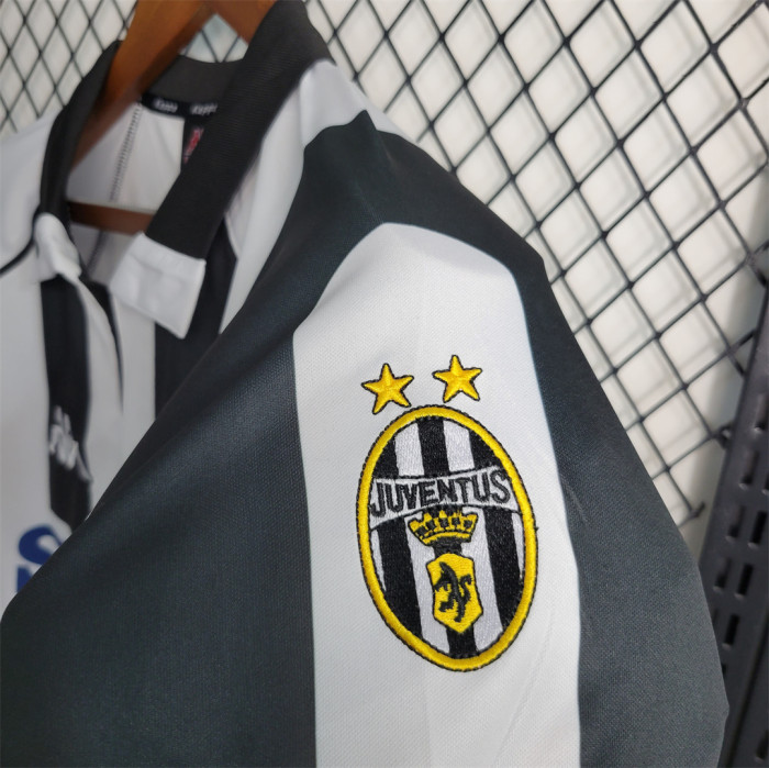 Retro Jersey Juventus 1997-1998 Home Soccer Jersey Vintage Football Shirt