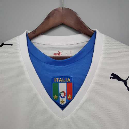 Retro Jersey 2006 Italy Away White Soccer Jersey Vintage Football Shirt