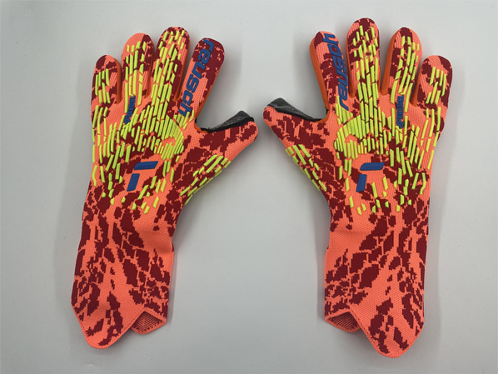 Best Quality Soccer Gloves Goalkeeper Football Gloves