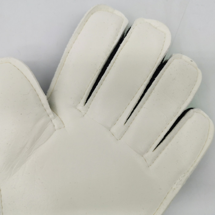 NK Best Quality Soccer Gloves Goalkeeper Football Gloves